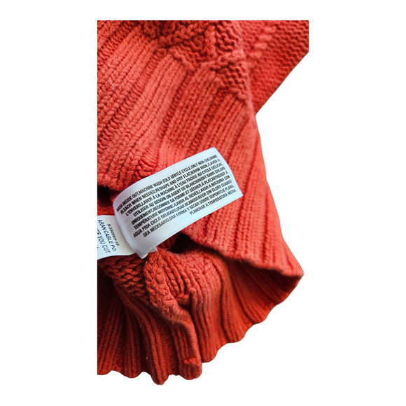 Old Navy Medium Long Sleeve Knit Sweater - Picture 4 of 9